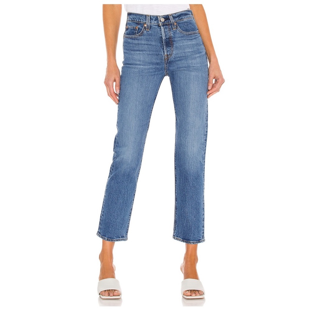 Levi’s Wedgie Straight Ankle